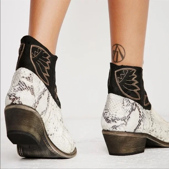 NWOT Free People Dorado Leather Snake Print Ankle Boots